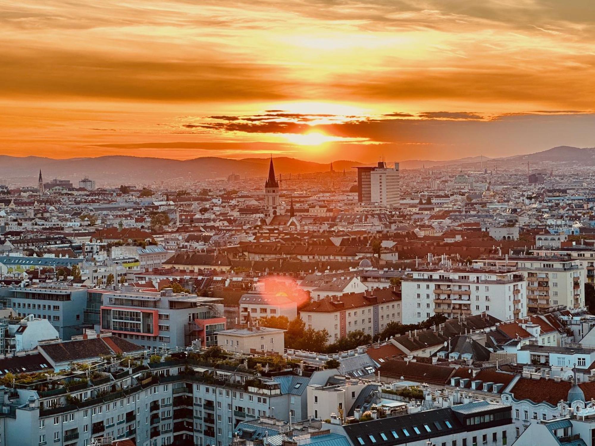 Triiiple Level 20 - Sonnenwohnen Apartment Mit Parkplatz Und Fantastischem Ausblick Vienna Esterno foto